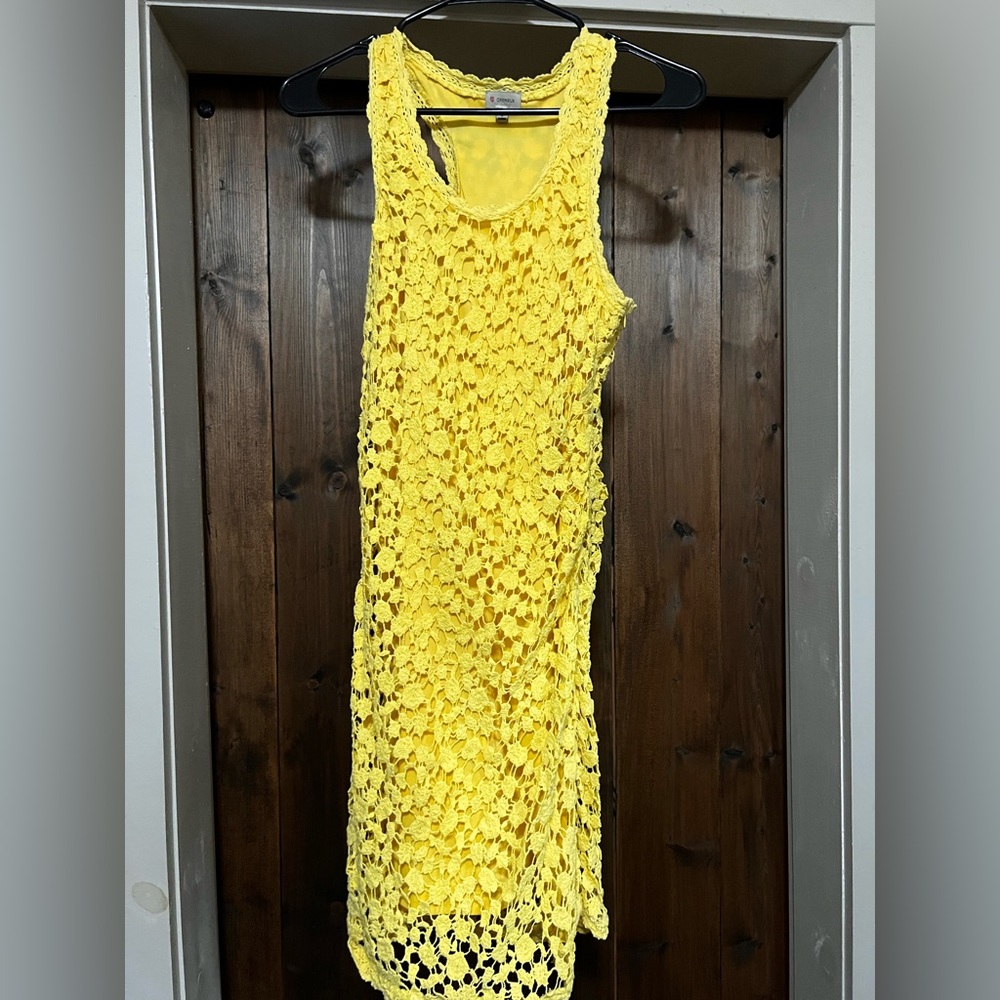 Size small yellow lace dress